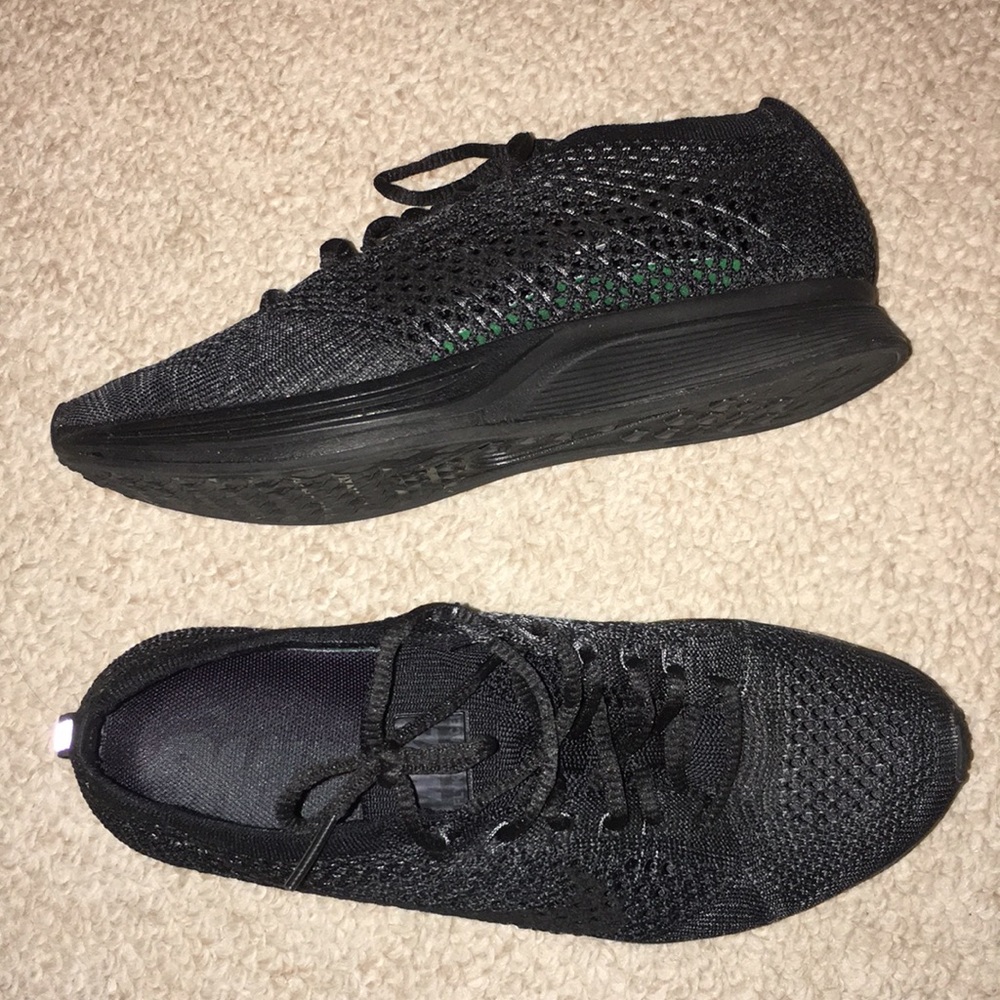 Nike Fliyknit Racer Triple Black Midnight